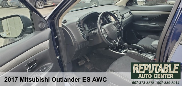 2017 Mitsubishi Outlander ES AWC