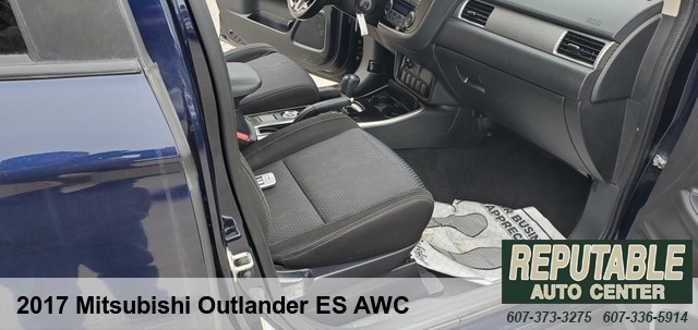 2017 Mitsubishi Outlander ES AWC