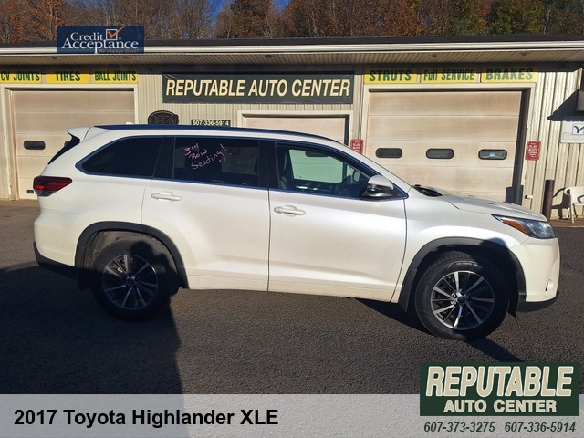 2017 Toyota Highlander XLE  