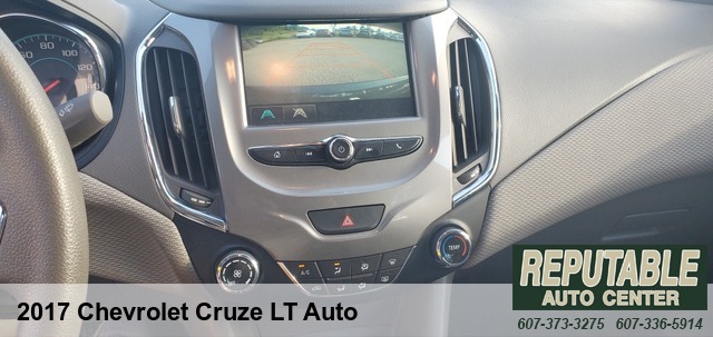 2017 Chevrolet Cruze LT Auto