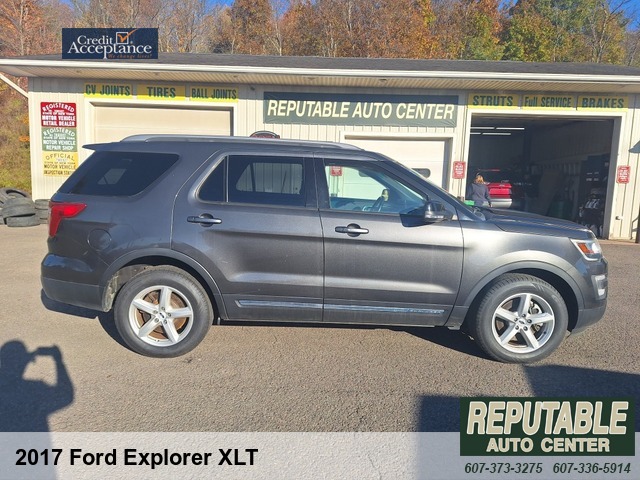 2017 Ford Explorer XLT 